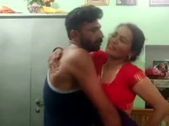 Telugu aunty screaming ducking desi Indian pain