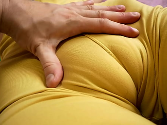 Impressive Ass! Lil' Waist Large Cameltoe Brilliant Babe!