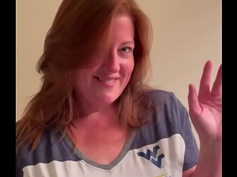 Monstrous TITS REDHEAD MILF Jiggles &lsquo;EM