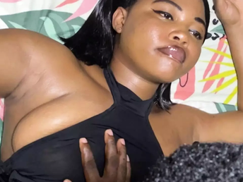A beautiful Nigerian pornstarlet screams noisily while getting fucked from behind