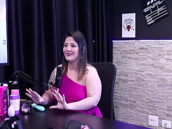 O swing tem uma resist&ecirc;ncia sobre os produtos er&oacute;ticos, ent&atilde;o foi tentar outros caminhos - Thais Plaza Sex&oacute;loga (SHEER/RED)