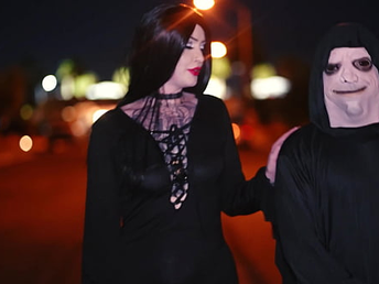 Punk PAWG Morticia Cheats on Gomez with uncle Fester