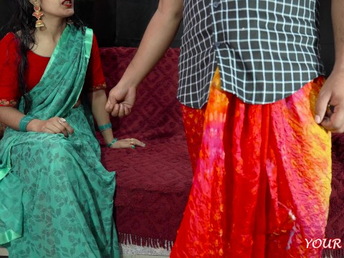 Daughter-in-law-in-law coaxes senior Indian boy relative to his foetus for a boiling cunny screwing