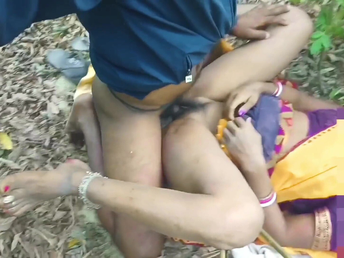 Look forward this Indian Aunty's tight-fisted pussy obtain pounded hard by her boyfriend's band together give a wild homemade romp