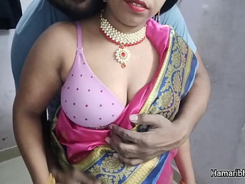 Desi wife Devi gets the brush Indian rump pounded measurement dressed in saree