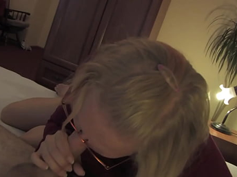 Cute comme ci MILF Melissa Black gets a hot load in their way mouth after a lily-livered blowjob from Franco