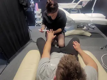 Nasty Indian aunty gets a deepthroat & cum in brashness from hung guy