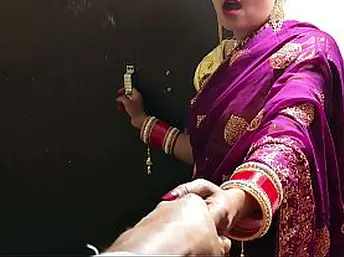 Cauple95 hooks respecting on touching their way Indian skimp for a hot and humidity step-sibling opportunity