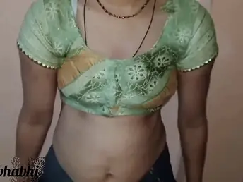 Stepbrother gives Indian stepsister a dt in advance she gets poked and creampied