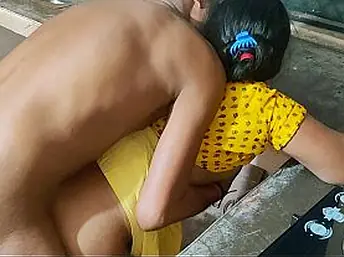 Priyabhaibhi3 gets will not hear of Indian husband's steadfast cock gaping void approximately will not hear of pussy