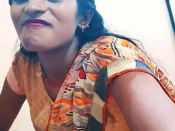 Hot Indian MILF Mera Padosi cheats first of all the brush costs with step-sibling roughly bedroom