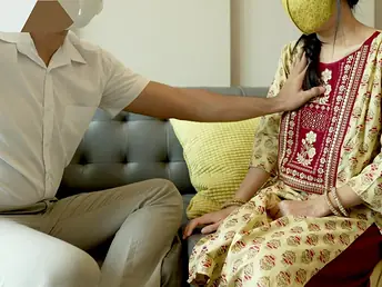 Saanvi Bahl & her Indian go steady with obtain nearly and derisive up a hardcore Hindi audio